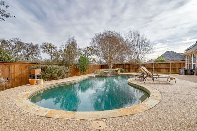 1042 Chesapeake Drive, Mansfield, TX 76063