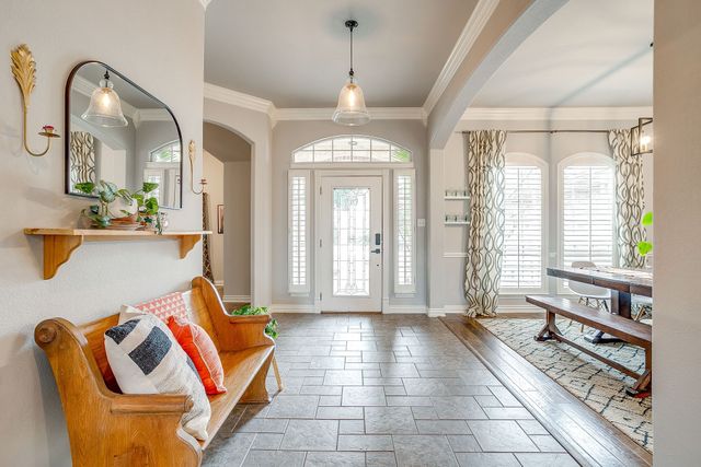 1042 Chesapeake Drive, Mansfield, TX 76063