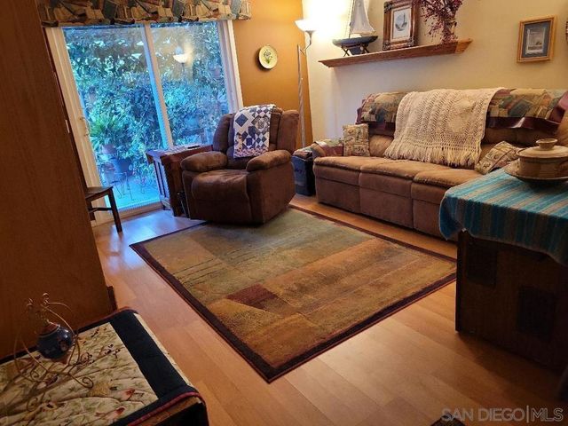 9881 Aldergrove Ln, Spring Valley, CA 91977