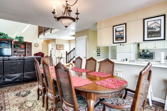 82 Avisco Road, Robbinsville, NC 28771