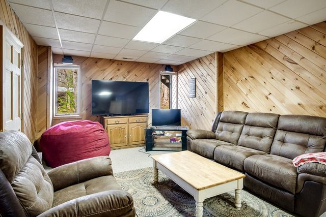 82 Avisco Road, Robbinsville, NC 28771