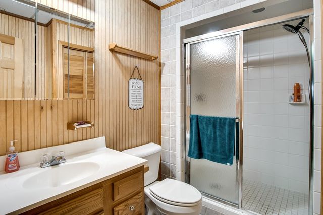 82 Avisco Road, Robbinsville, NC 28771