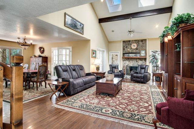 82 Avisco Road, Robbinsville, NC 28771