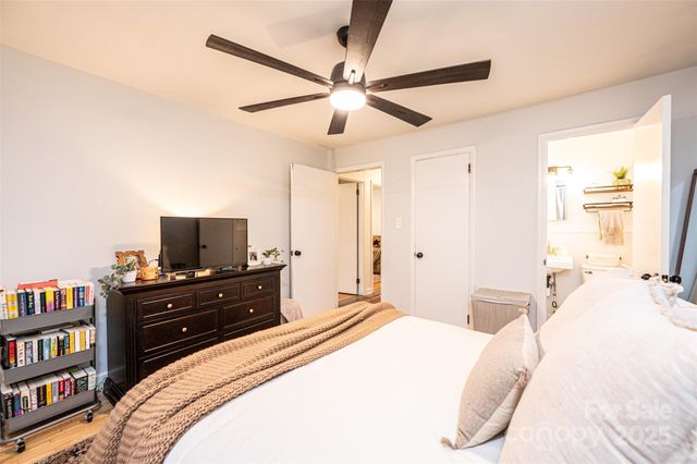 464 23rd Avenue Drive NE, Hickory, NC 28601