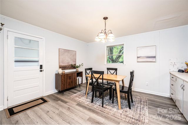 464 23rd Avenue Drive NE, Hickory, NC 28601