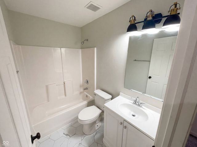 3211 Waterloo Circle, Indianapolis, IN 46268