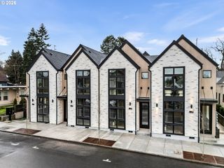 1911 Broadway St 6, Vancouver, WA 98663