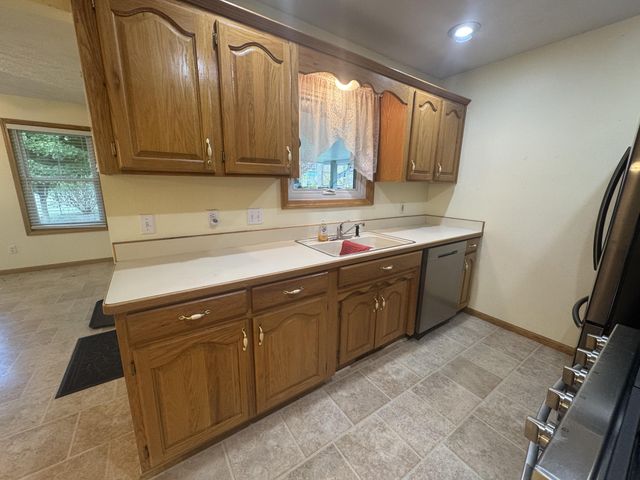 412 Kadee Drive, Crane, MO 65633