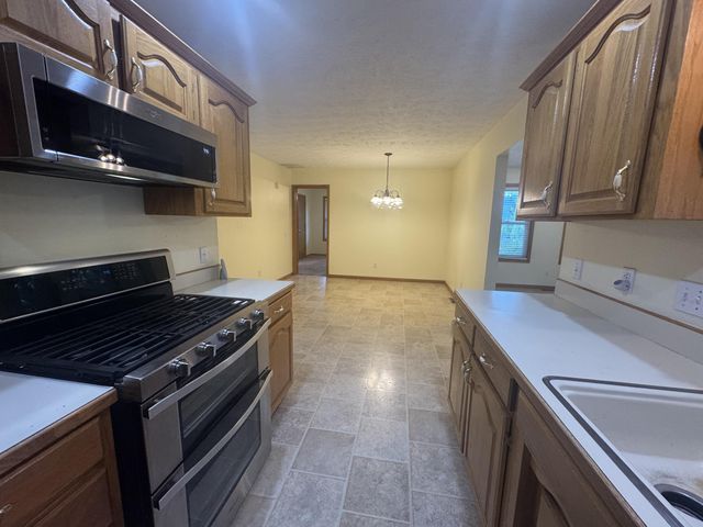 412 Kadee Drive, Crane, MO 65633