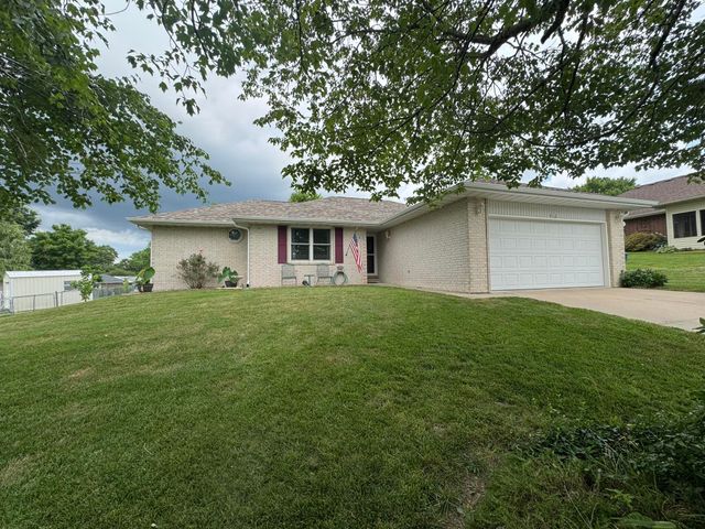 412 Kadee Drive, Crane, MO 65633