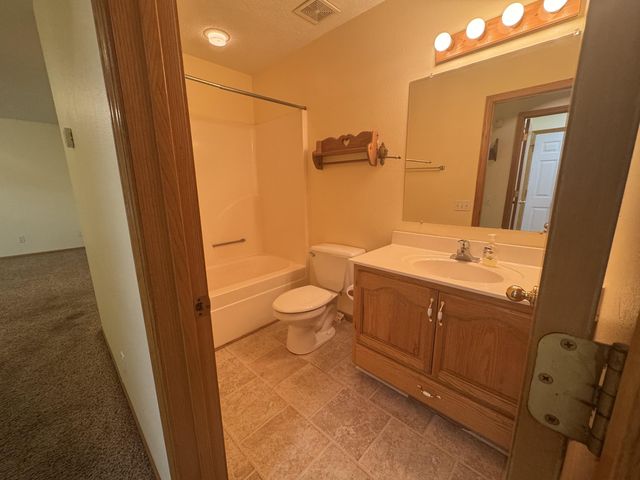 412 Kadee Drive, Crane, MO 65633