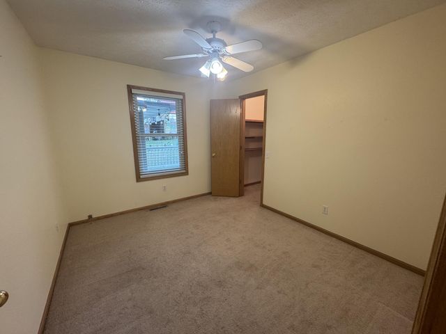 412 Kadee Drive, Crane, MO 65633