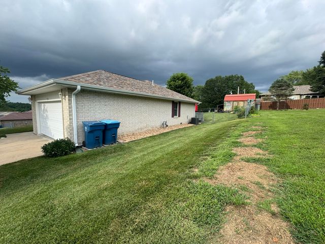 412 Kadee Drive, Crane, MO 65633