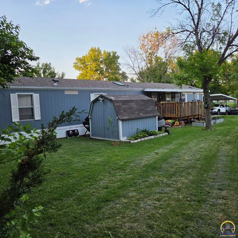 133 SE Willow Way, Topeka, KS 66609