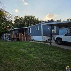133 SE Willow Way, Topeka, KS 66609