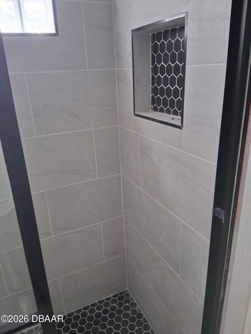 1621 Illinois Street, Daytona Beach, FL 32114