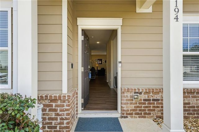 194 Meriwether Lane, Villa Rica, GA 30180