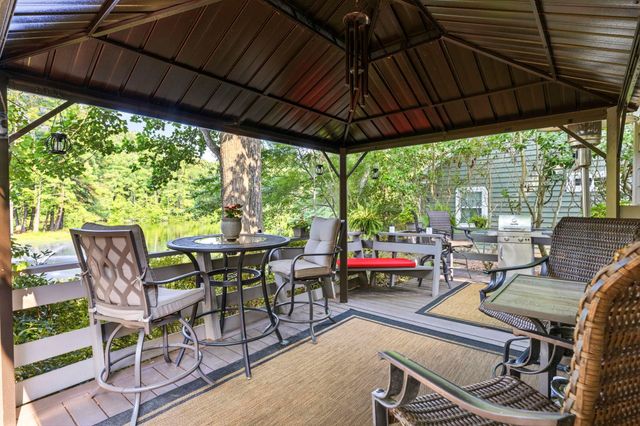2488 Glen Dr., Little River, SC 29566