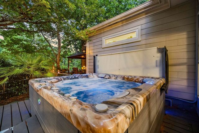 2488 Glen Dr., Little River, SC 29566