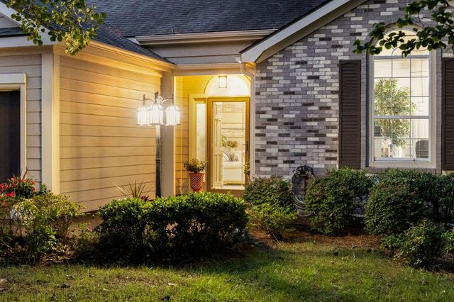 2488 Glen Dr., Little River, SC 29566