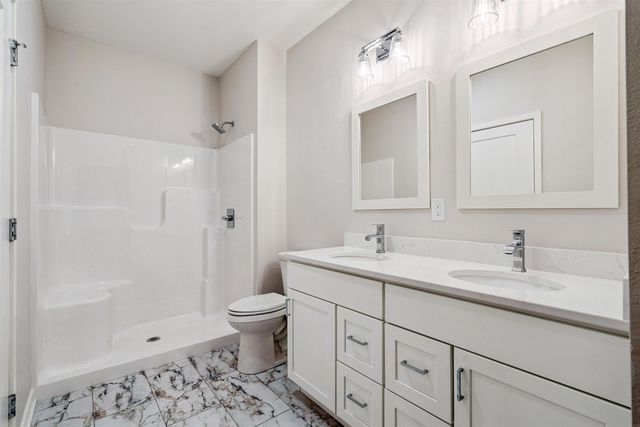 1789-3 Golf Course Boulevard, Independence, IA 50644