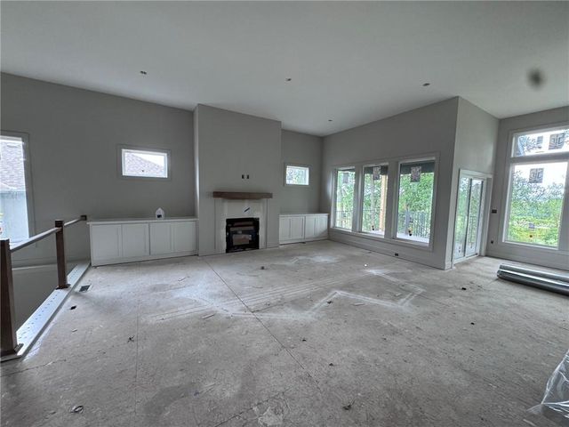 1945 Longview Drive, Liberty, MO 64068