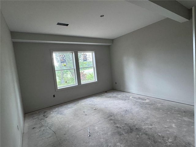 1945 Longview Drive, Liberty, MO 64068