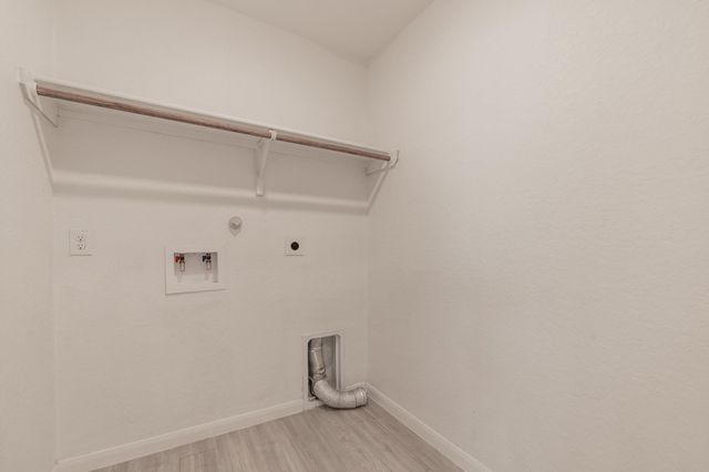 1949 Redstart, New Braunfels, TX 78130