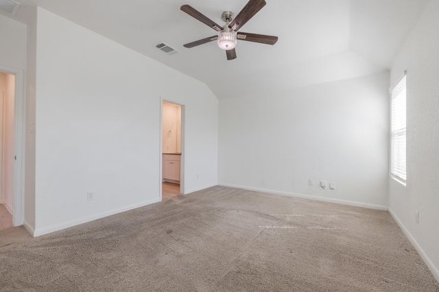 1949 Redstart, New Braunfels, TX 78130