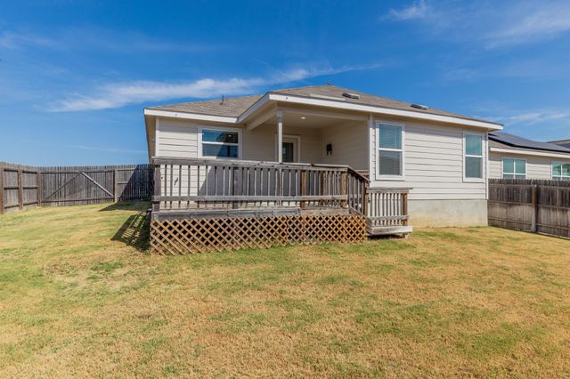 1949 Redstart, New Braunfels, TX 78130