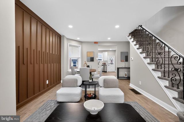 434 W EARLHAM TER, Philadelphia, PA 19144