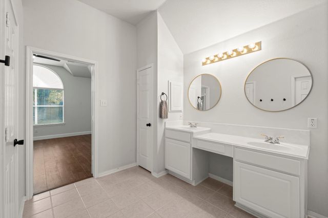 35 Valley Mead Place, The Woodlands, TX 77384