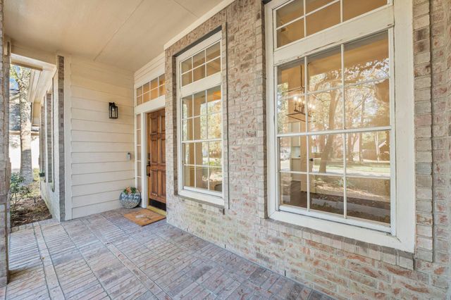 35 Valley Mead Place, The Woodlands, TX 77384