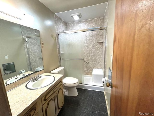 1141 Holly Spring Lane, Grand Blanc, MI 48439