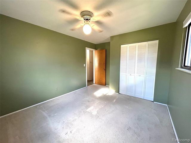 1141 Holly Spring Lane, Grand Blanc, MI 48439