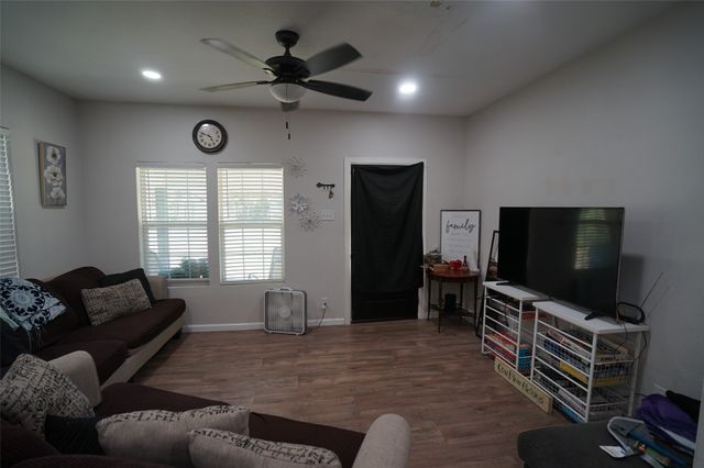 2115 Reuter Avenue, Waco, TX 76708