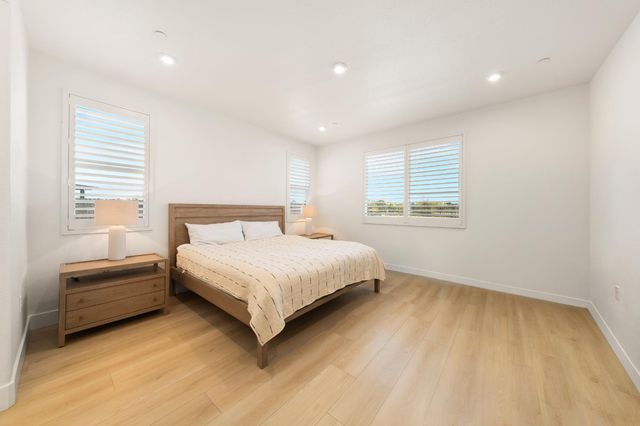 4860 Zinfest Ln, Roseville, CA 95747