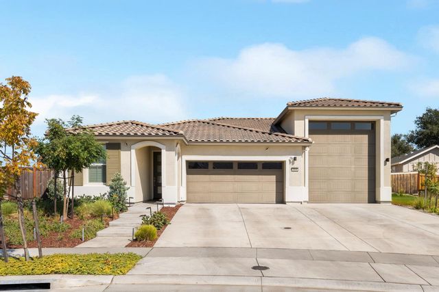 4860 Zinfest Ln, Roseville, CA 95747