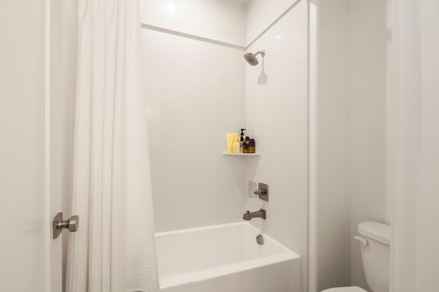 4860 Zinfest Ln, Roseville, CA 95747