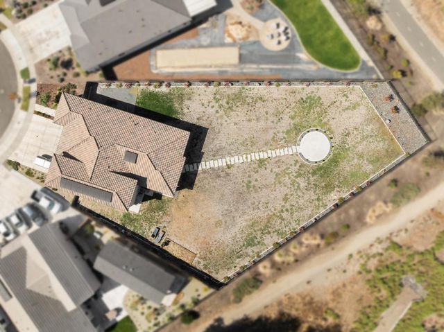 4860 Zinfest Ln, Roseville, CA 95747