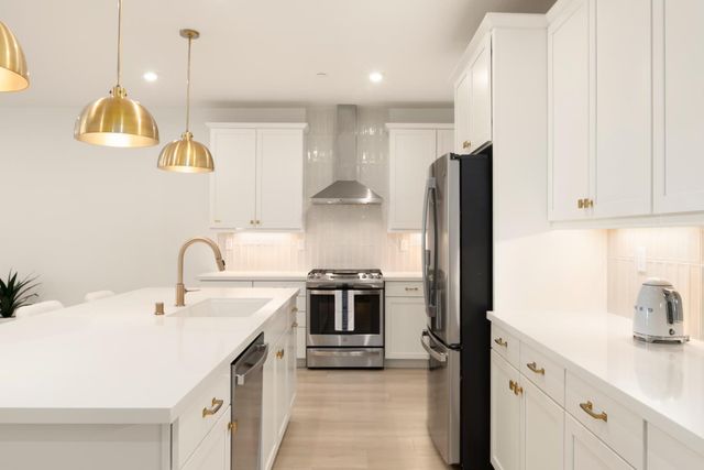 4860 Zinfest Ln, Roseville, CA 95747