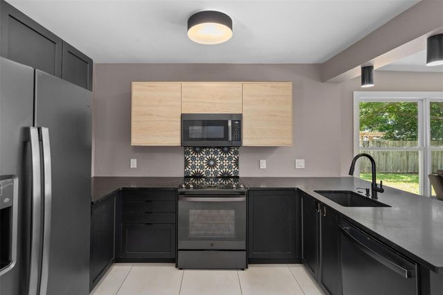 1007 E JEAN STREET, Tampa, FL 33604