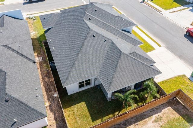 202 N 32nd Street, Hidalgo, TX 78539