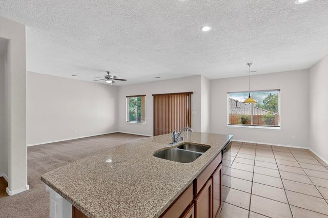 2015 SALVATOR Drive SE, Albuquerque, NM 87123