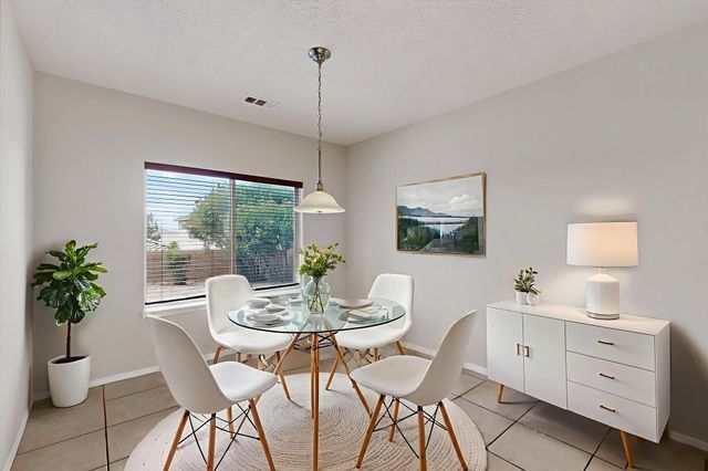 2015 SALVATOR Drive SE, Albuquerque, NM 87123