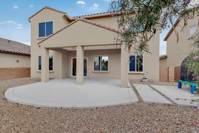 2015 SALVATOR Drive SE, Albuquerque, NM 87123