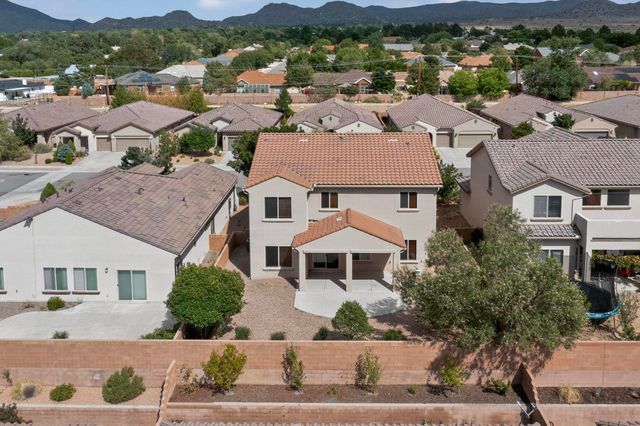 2015 SALVATOR Drive SE, Albuquerque, NM 87123