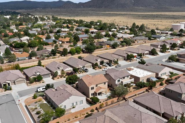 2015 SALVATOR Drive SE, Albuquerque, NM 87123