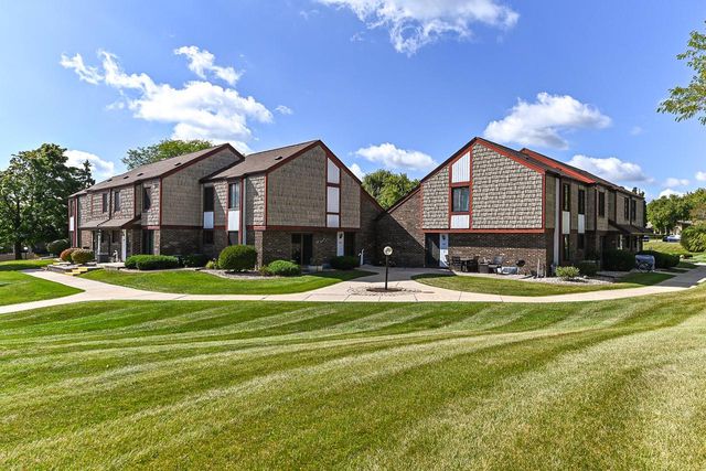 4293 W College AVENUE, Milwaukee, WI 53221