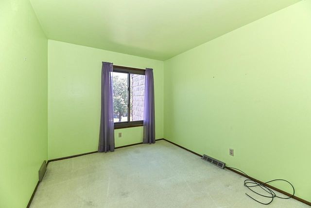 4293 W College AVENUE, Milwaukee, WI 53221